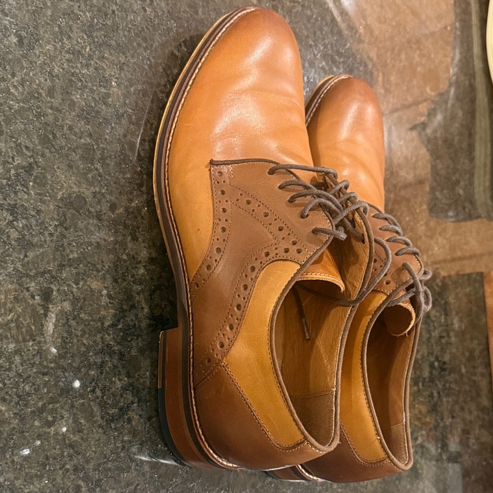 Johnston & Murphy Tan Leather Oxfords